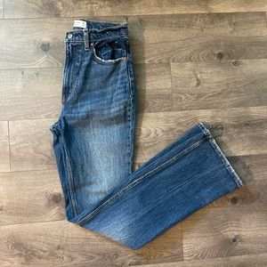 Abercrombie and Fitch The 70’s Vintage Flare Ultra High Rise Jeans - Size 26R